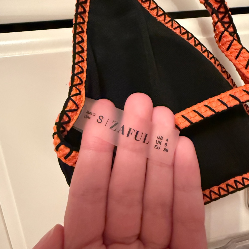Triangle Bikini Set - Picture 4 of 4